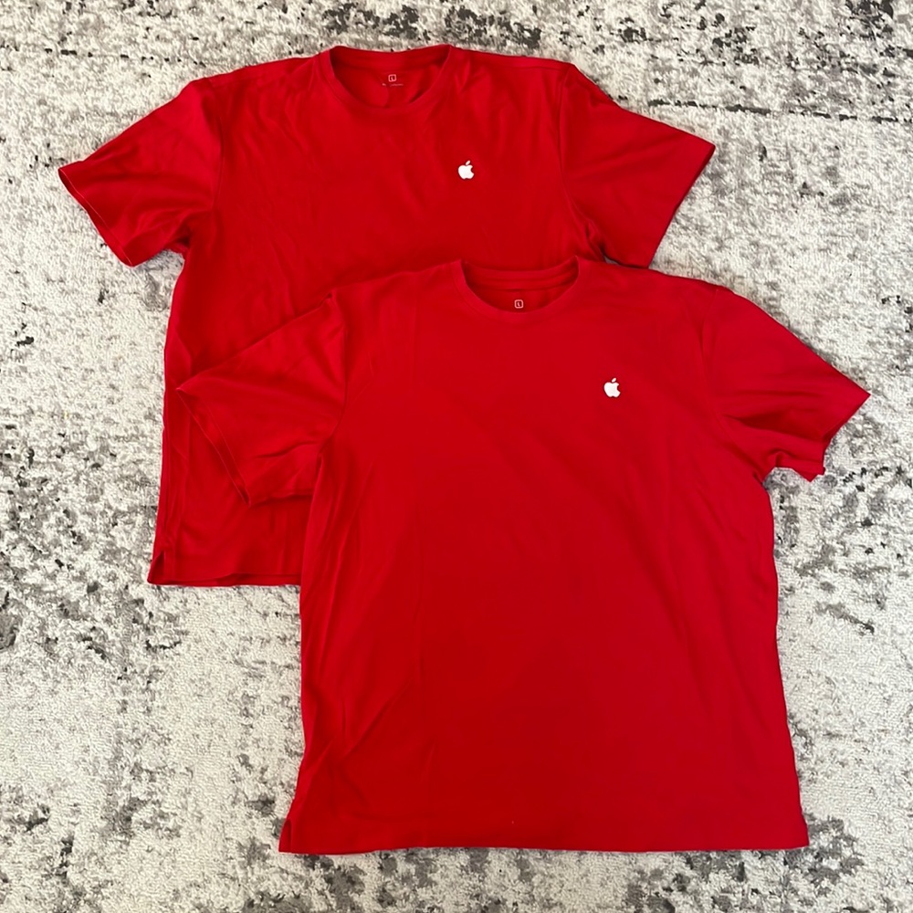 APPLE T-shirts 🍎🍎 2 Pack!